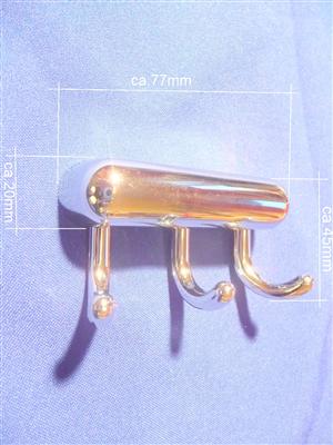 Cobalt - 3er Haken Chrom Retourenware/Auslauf-Modell